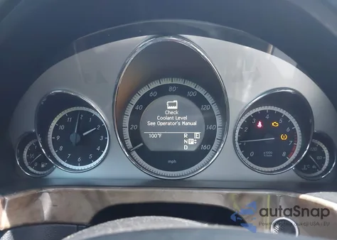 2011 Mercedes-Benz E 350 4Matic z USA, uszkodzony, nr VIN WDDHF8HB0BA433116